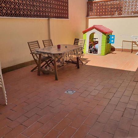 Incantevole Vacanza In Versilia Viareggio Kültér fotó